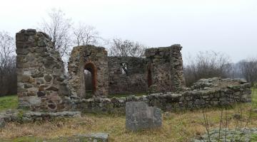 Árpád-kori templomrom (thumb)